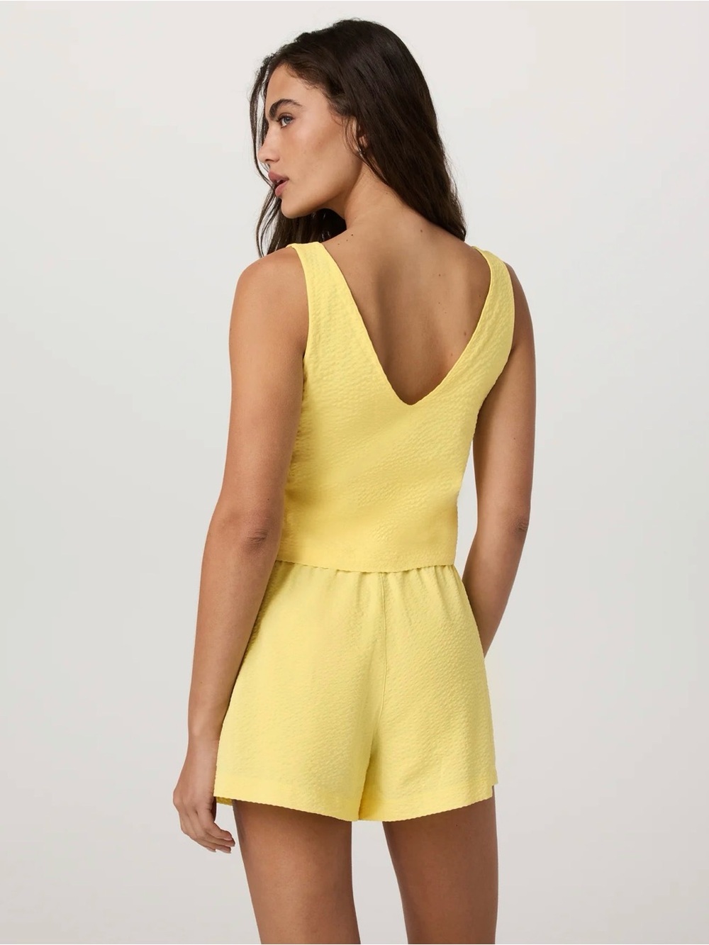 Vuori Villa Textured Crop Tank Small Sunlight Yellow NWT SOLD OUT - Picture 2 of 3